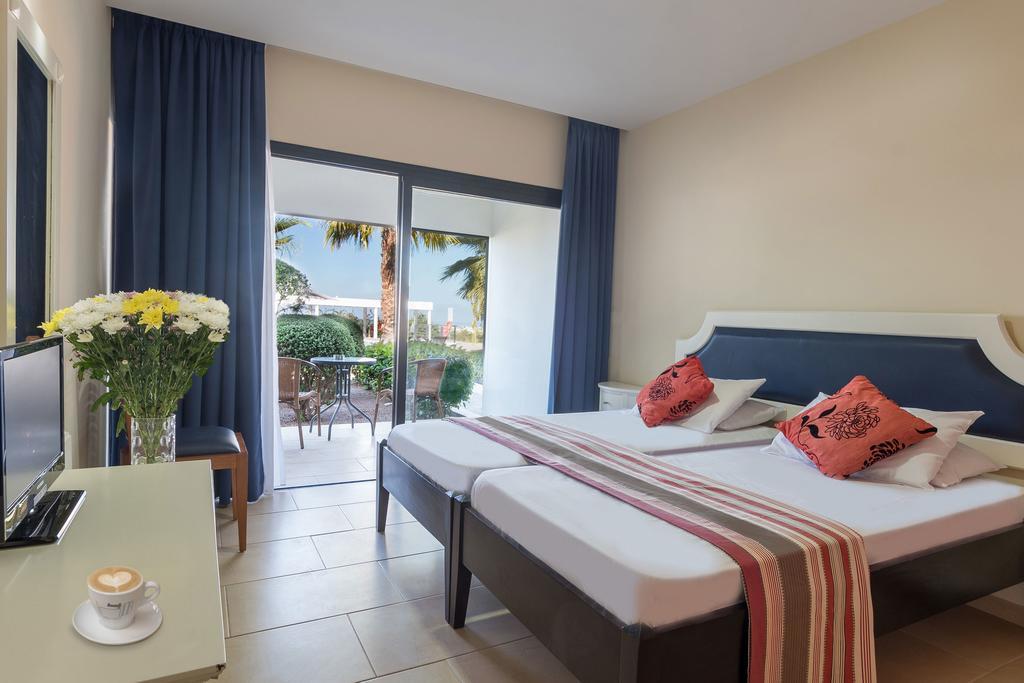 Royal Blue Hotel & Spa Geroskipou Eksteriør billede